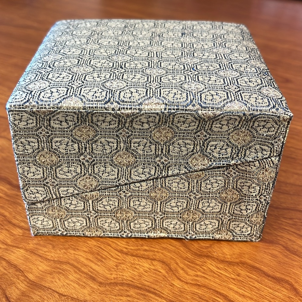 Presentation Gift Box - Picture 8 of 9